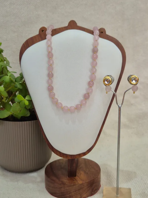 Baby_Pink_Onyx_Necklace_With_Earrings