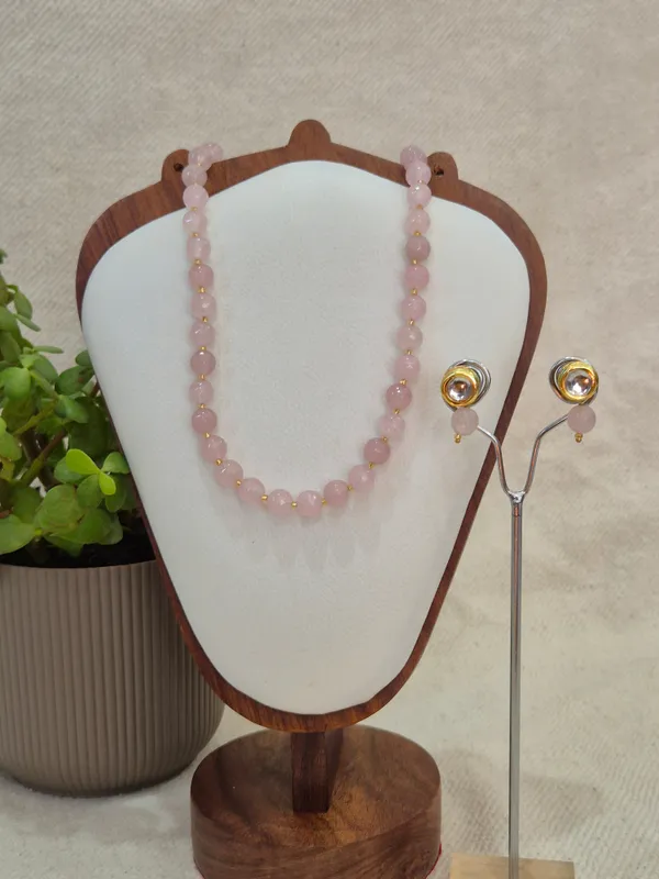 Baby_Pink_Onyx_Necklace_With_Earrings