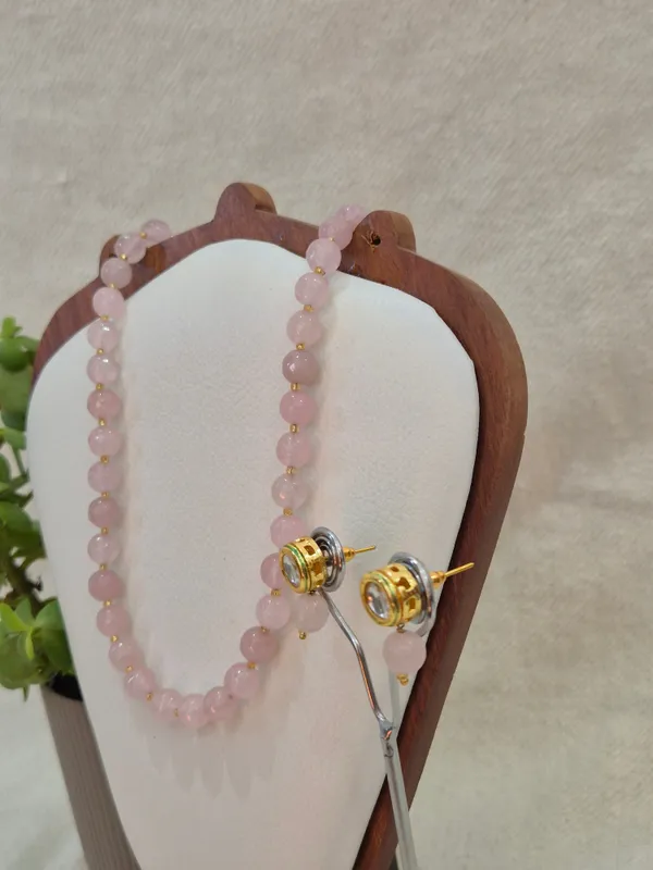 Baby_Pink_Onyx_Necklace_With_Earrings