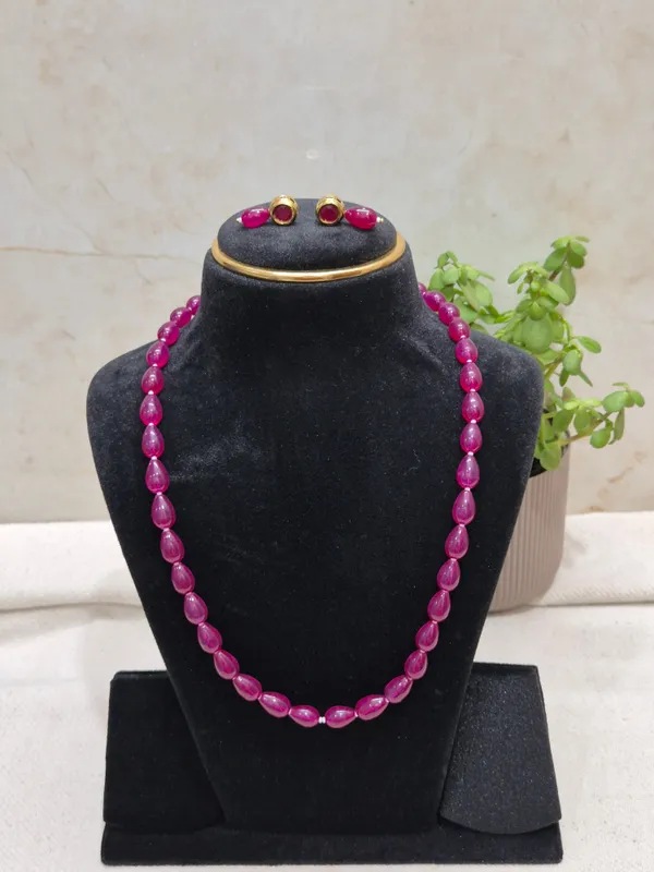 Bold_Maroon_Bead_Necklace_&_Earring_Set