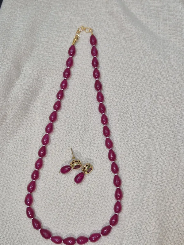 Bold_Maroon_Bead_Necklace_&_Earring_Set