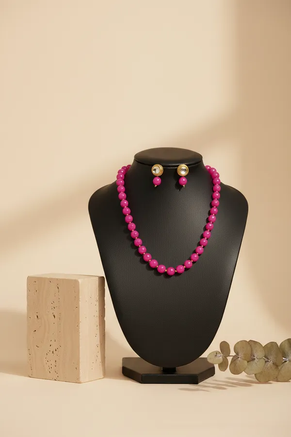 Bright_Pink_Onyx_Beads_With_Earrings