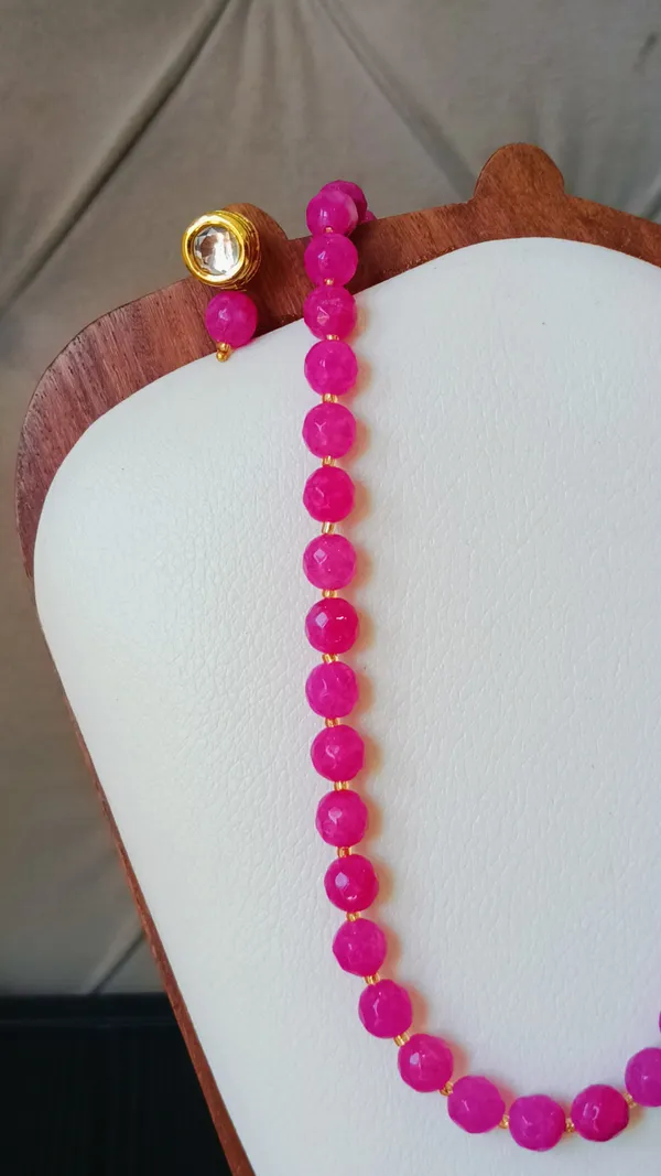 Bright_Pink_Onyx_Beads_With_Earrings