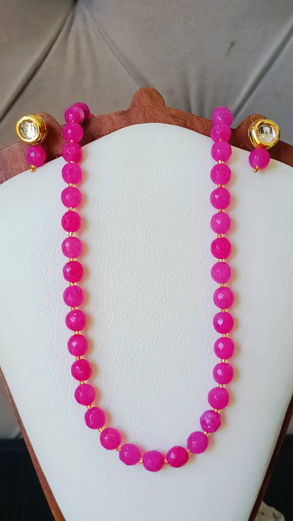 Bright_Pink_Onyx_Beads_With_Earrings