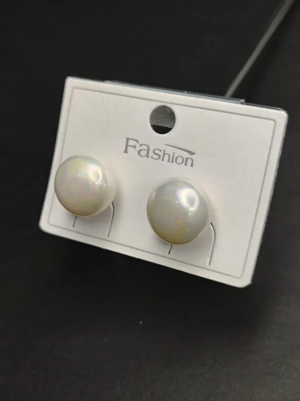Cream_Pearl_Earrings