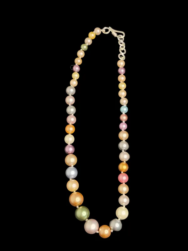 Elegant_Multi_Pearl_Necklace