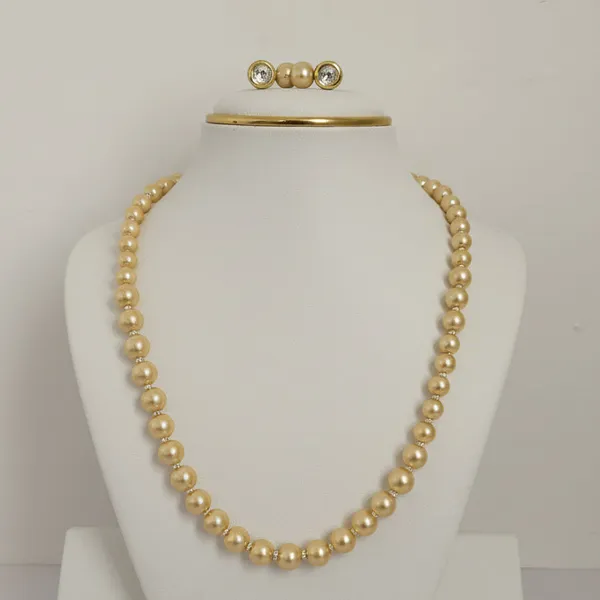 Golden_Shade_Pearl_Necklace_Set_With_Golden_Earrings