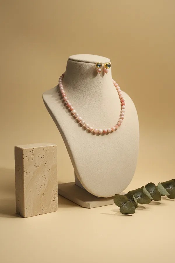Peach_Onyx_Necklace_With_Earrings
