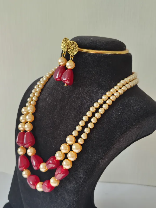 Maroon_Stone_&_Golden_Shade_Pearl_Necklace_With_Earrings