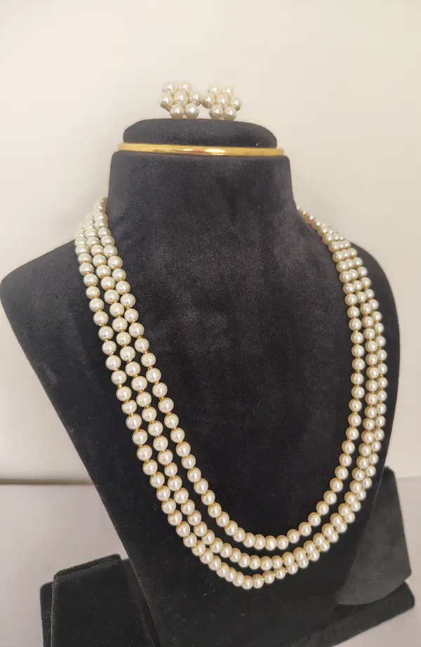 3_Strands_Long_White_Pearl_Necklace