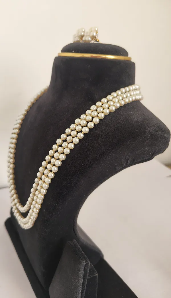 3_Strands_Long_White_Pearl_Necklace