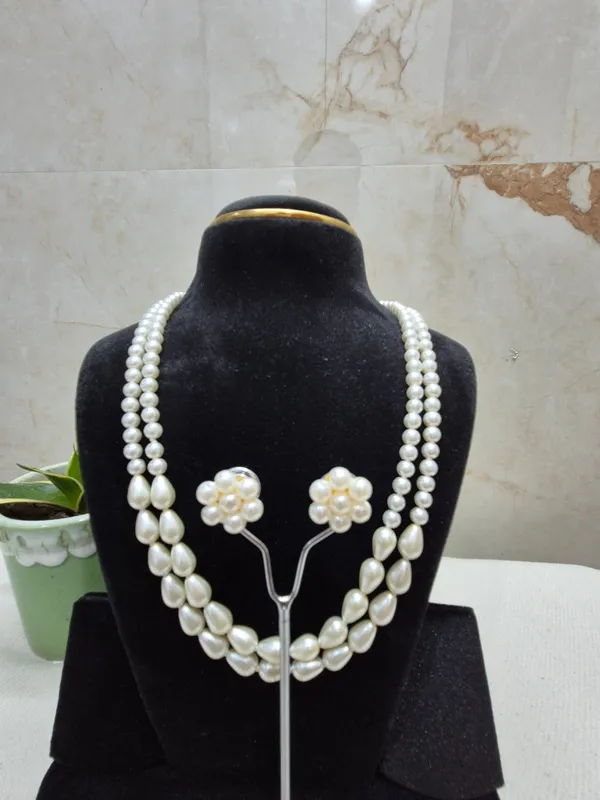White_Pearl_Necklace_Round_And_Drop_Shaped_Pearls.
