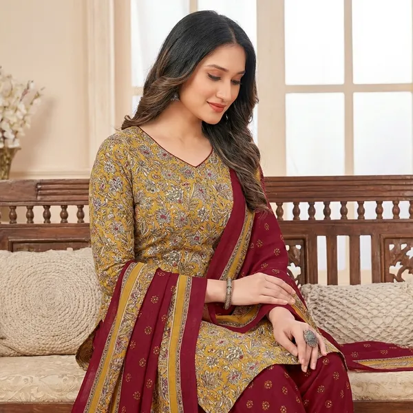 Beige_And_Red_Pure_Cotton_Kurti_Set_With_Dupatta_For_Women