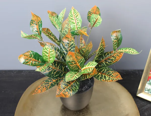 Green_Artificial_Plant_Bush_In_Plastic_Pot_For_Home_Decor_Decoration_Items_For_Living_Room_Decorative_Table_Top_Indoor_Plants_Bonsai_For_Office_Croton_In_Pot