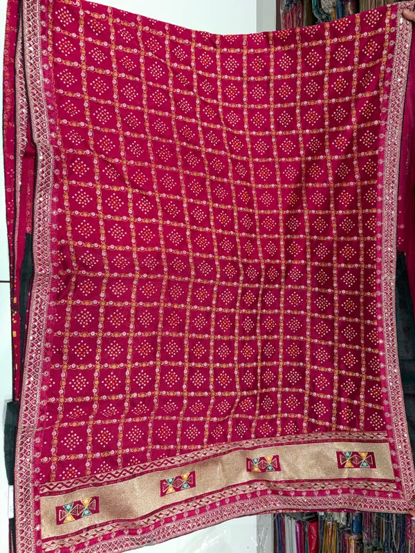 Rani_Pink_Raw_Silk_Saree_For_Women