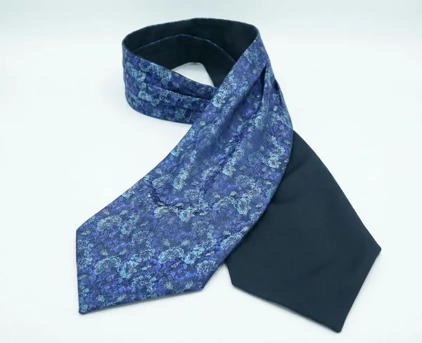 Men’s_Luxury_Paisley_Ascot_Tie_Cravat_–_Premium_Micro_Silk_Italian_Style_Neckwear_for_Wedding,_Party_&_Formal_Wear_|_AACHINO