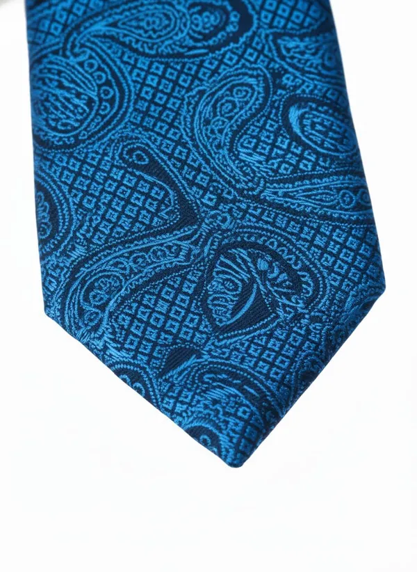 Men’s_Luxury_Paisley_Ascot_Tie_Cravat_–_Premium_Micro_Silk_Italian_Style_Neckwear_for_Wedding,_Party_&_Formal_Wear_|_AACHINO