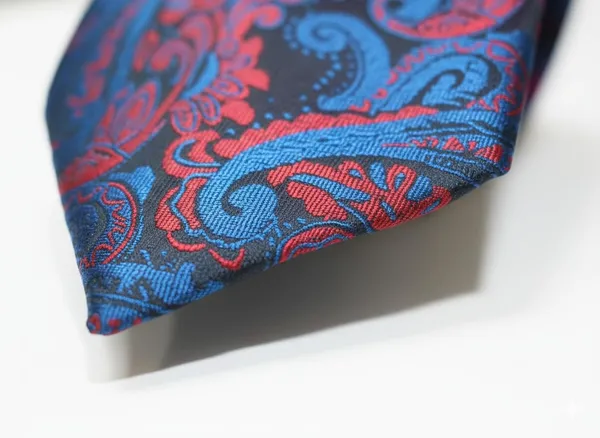Luxury_Men’s_Tie_Gift_Set_with_Pocket_Square,_Cufflinks,_Lapel_Pin_&_Tie_Pin_–_Premium_Formal_Accessories_Box_|_AACHINO