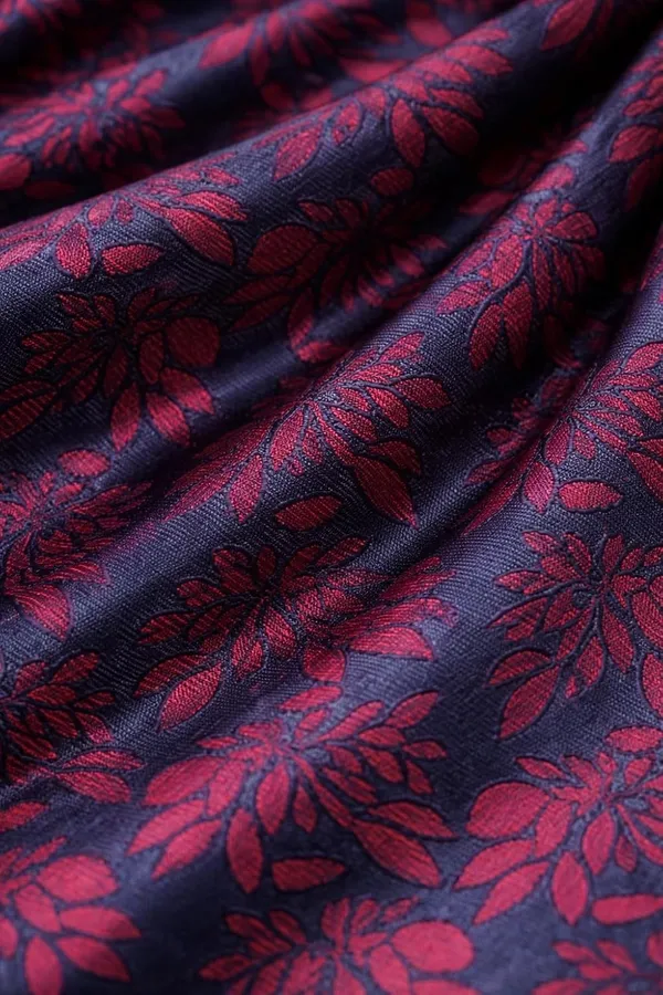 Men’s_Luxury_Paisley_Ascot_Tie_Cravat_–_Premium_Micro_Silk_Italian_Style_Neckwear_for_Wedding,_Party_&_Formal_Wear_|_AACHINO