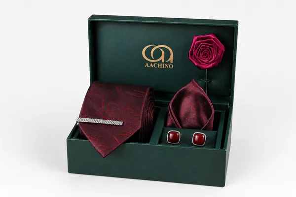 Luxury_Men’s_Tie_Gift_Set_with_Pocket_Square,_Cufflinks,_Lapel_Pin_&_Tie_Pin_–_Premium_Formal_Accessories_Box_|_AACHINO
