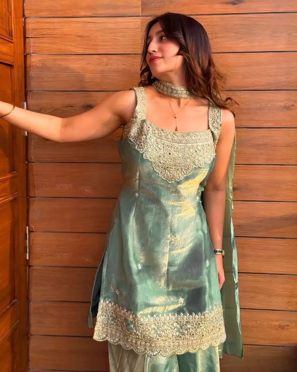 Elegant_Mumtaz_Suit