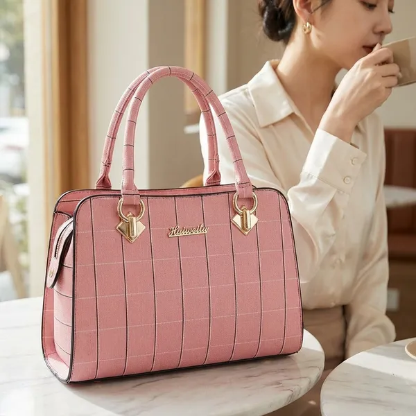 Pink_Faux_Leather_Handbag_For_Women