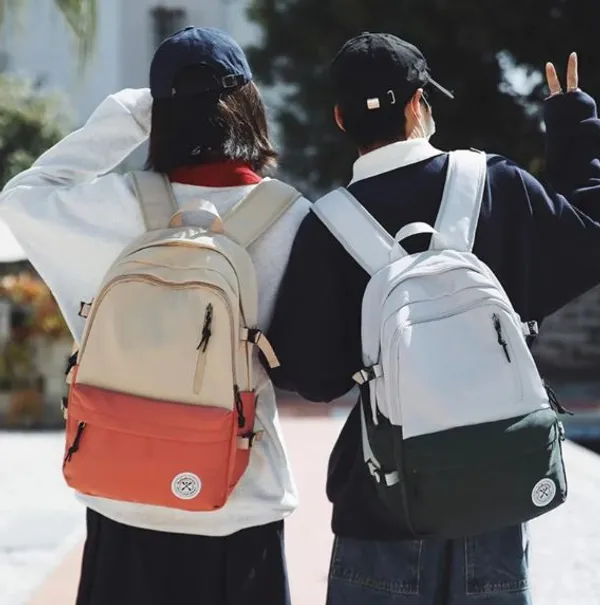Nude_And_Pink_Canvas_Two-Tone_Canvas_Backpack_With_Color_Block_Design_For_Students