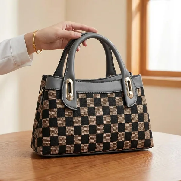 Black_And_Grey_Leather_Trim_Handbag_For_Women