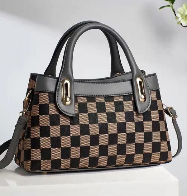 Black_And_Grey_Leather_Trim_Handbag_For_Women