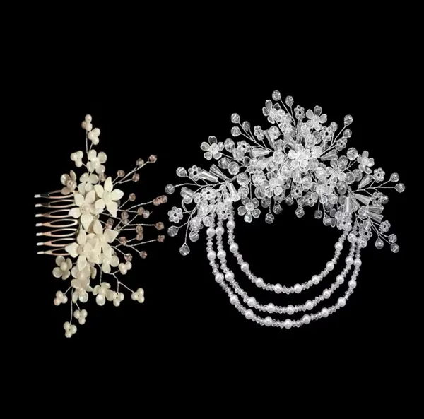 Bridal_Hair_Comb_With_Crystal_Flowers_And_Pearl_Chains