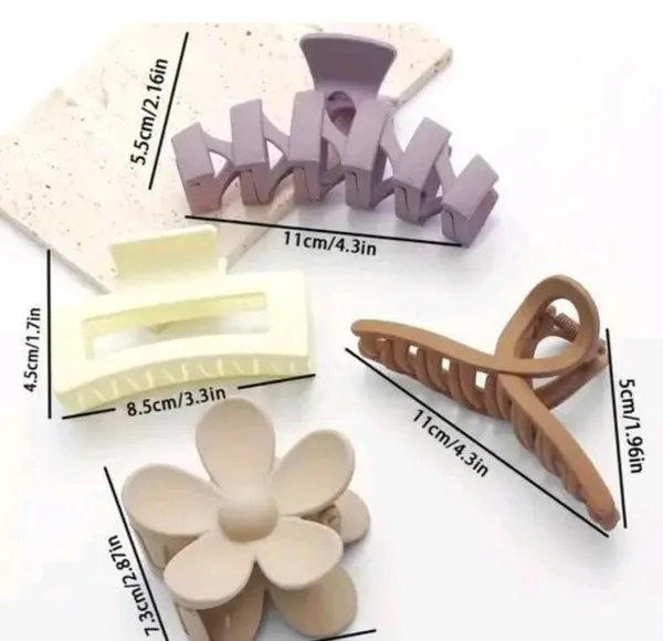Set_Of_4_Stylish_Hair_Claw_Clips_-_Floral_&_Geometric_Designs