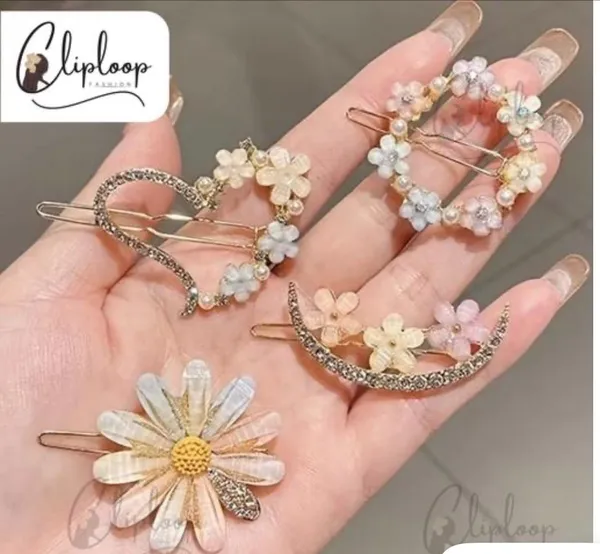 Pearl_And_Flower_Hair_Clips_Set_-_Elegant_Gold-Tone_Hair_Accessories_(Pack_Of_5)