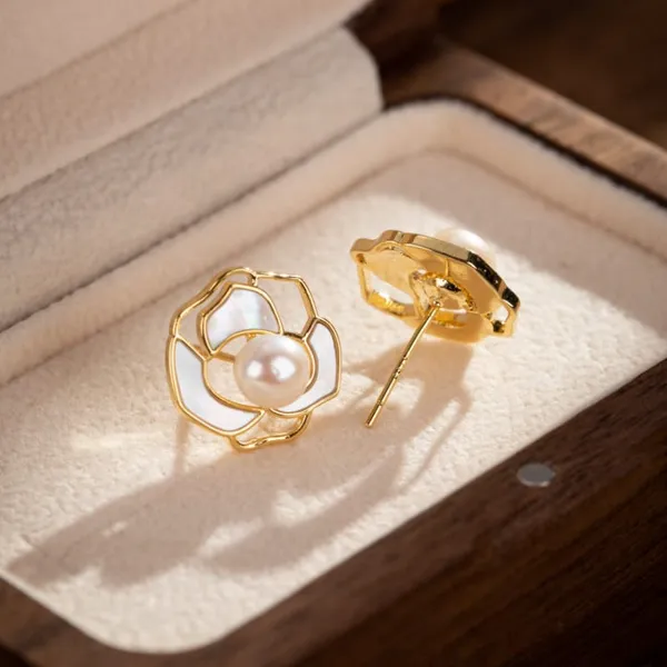 TGO_Gold_Floral_Pearl_Stud_Earrings