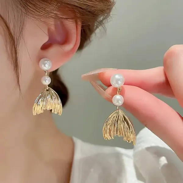 TGO_Elegant_Pearl_Shell_Drop_Earrings