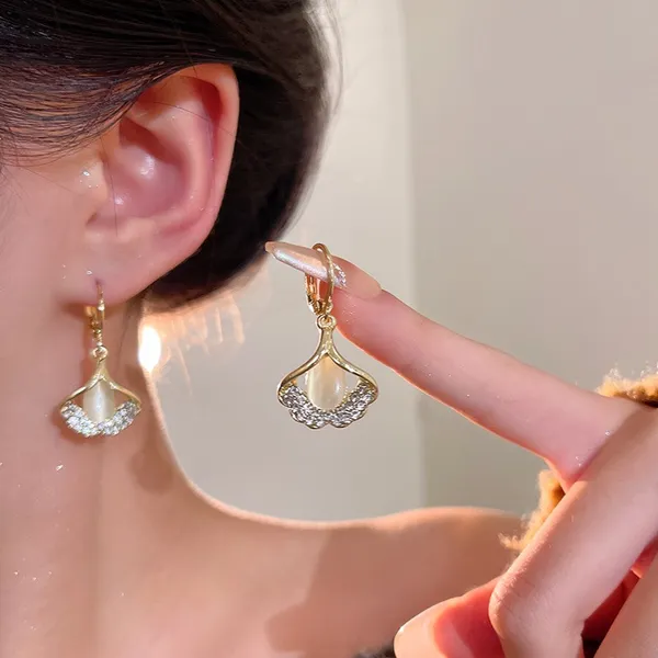 TGO_Vintage_Ginkgo_Leaf_Drop_Earrings