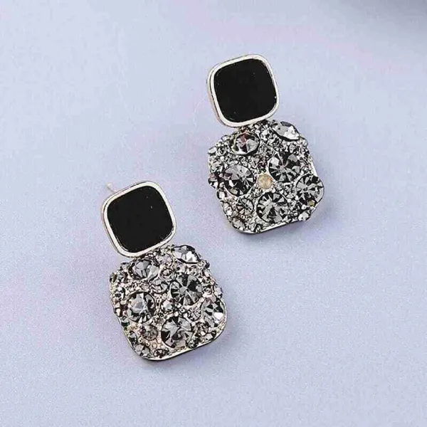 TGO_Elegant_Black_Stone_And_Crystal_Dual_Tone_Drop_Earrings