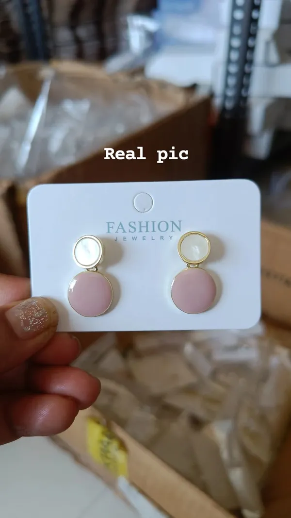 TGO_Modern_Geometric_Resin_Drop_Earrings