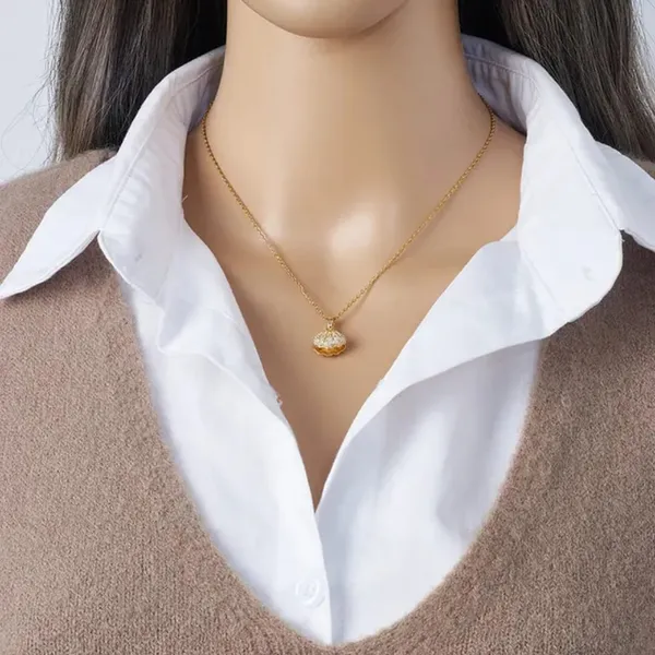 TGO_Luxury_18K_Gold-Plated_Sparkling_Seashell_Locket_Necklace
