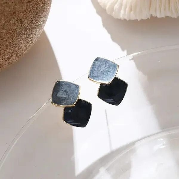 TGO_Modern_Marble_Geometric_Drop_Earrings