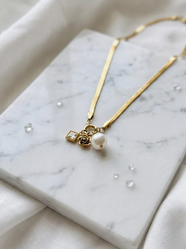 TGO_Elegant_Pearl_Charm_Gold_Chain_Necklace_with_Crystal_&_Floral_Accents