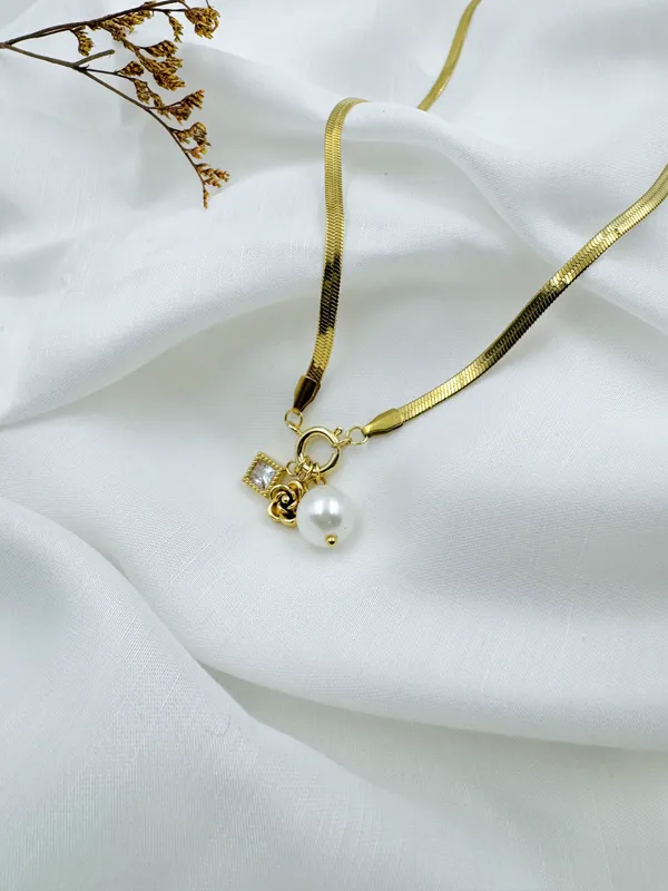 TGO_Elegant_Pearl_Charm_Gold_Chain_Necklace_with_Crystal_&_Floral_Accents