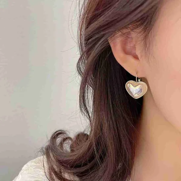 TGO_Elegant_Iridescent_Heart_Drop_Earrings