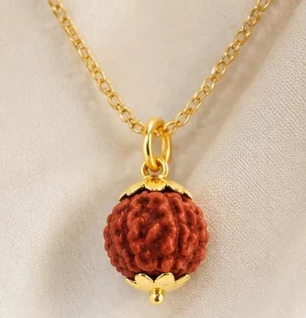 Panchamukhi_Rudraksha_Spiritual_Pendant_(Gold)