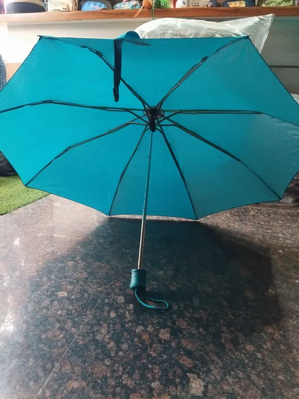 Turquoise_Blue_Compact_Folding_Umbrella_With_Curved_Handle