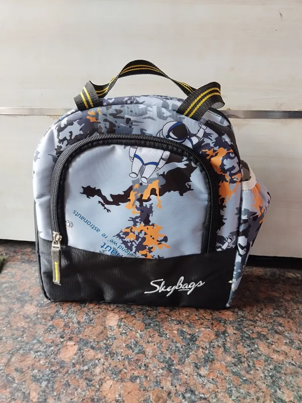 Multicolor_Skybags_Swirl_Pattern_Insulated_Lunch_Bag_With_Purple_Trim