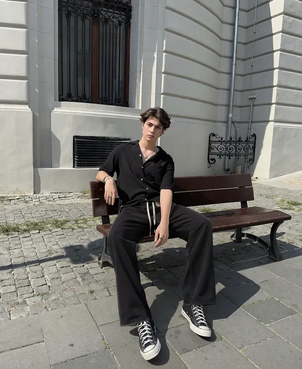 Black_Relaxed_Fit_Jogger_Pants_With_Drawstring