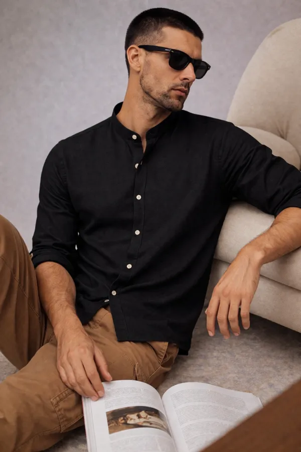 Black_Casual_Button-Down_Shirt_For_Men
