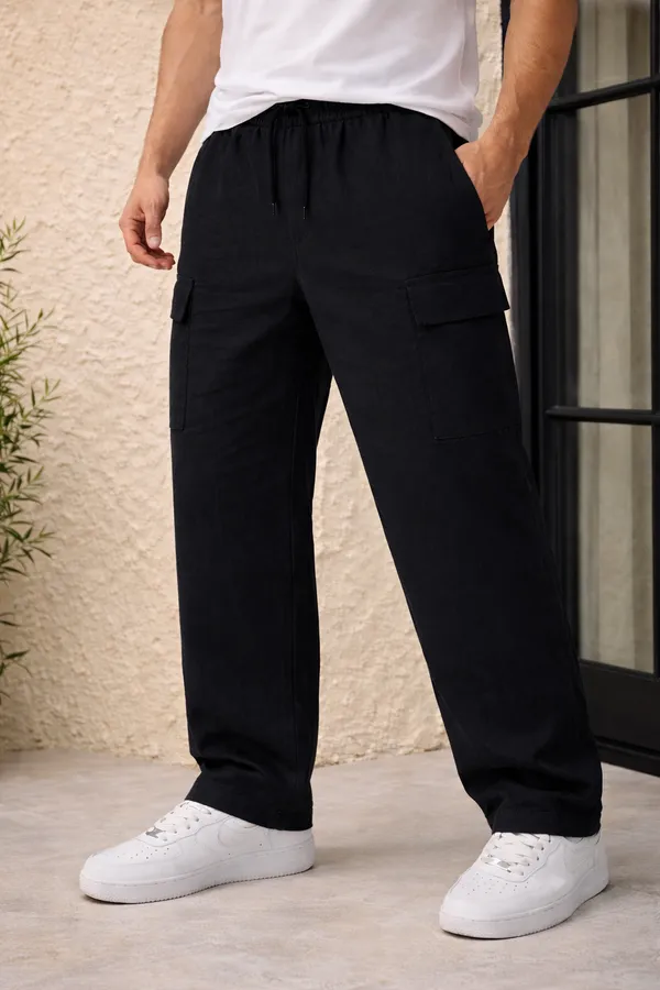 Black_Cargo_Jogger_Pants_With_Drawstring