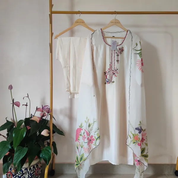 White_Dola_Silk_Suit_Set