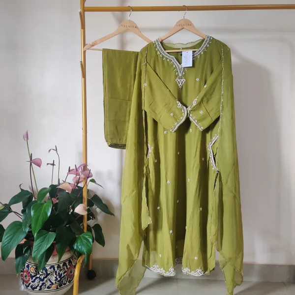 Mehendhi_Green_Mul_Chanderi_Suit_Set
